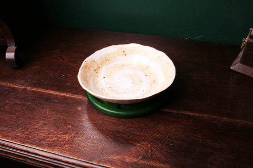 Small_swirl_bowl_wide_thumb